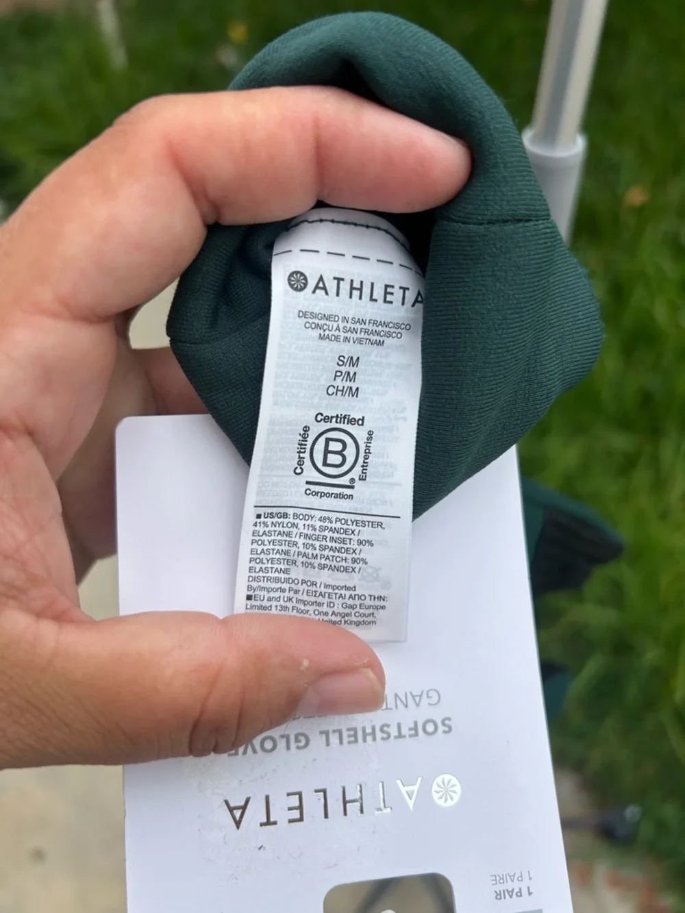Athleta Women’s Softshell Gloves — Deep Green